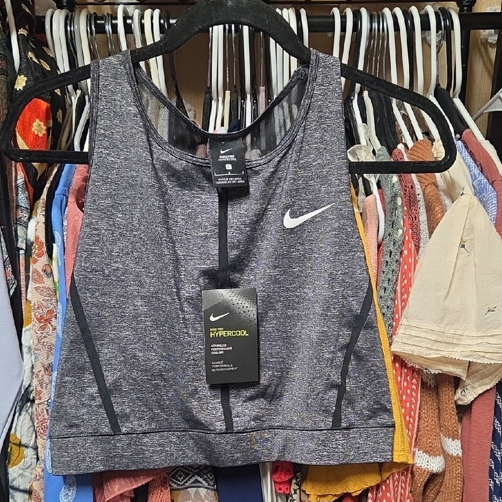 Nike Heathered Gray Cropped Hypercool Sports Bra